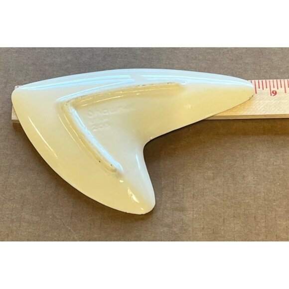 Vintage MCM Mid Century Modern Shawnee 205 Ivory Gold Flaked Boomerang Ash Tray - Picture 6 of 7